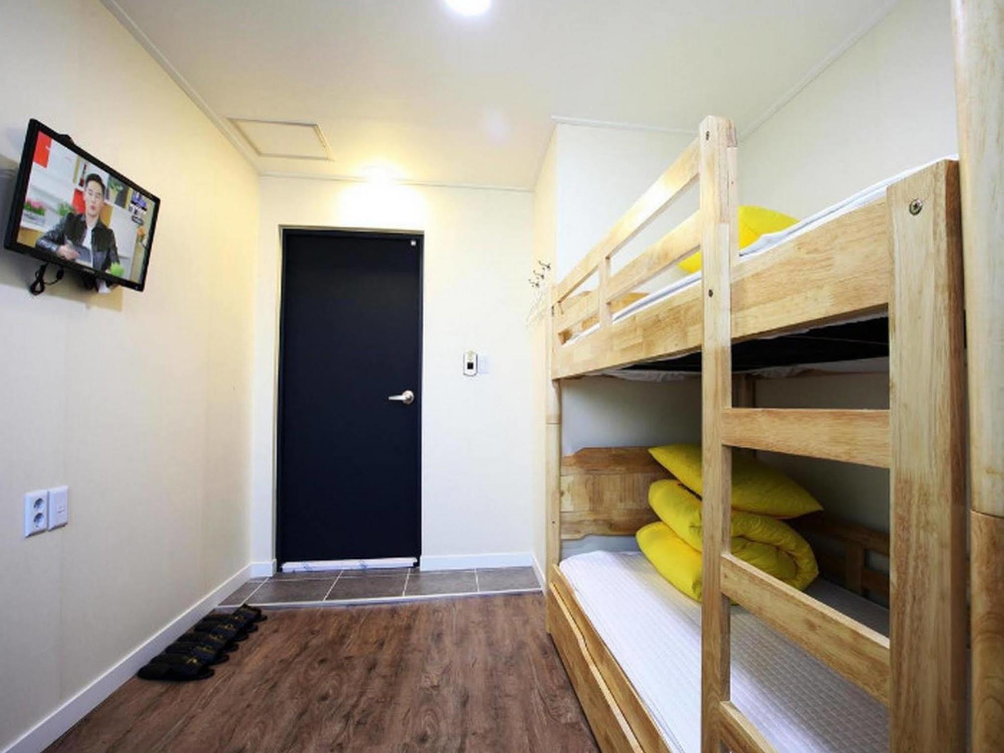 24 Guesthouse Myeongdong Avenue Seoul Eksteriør bilde